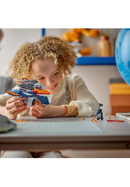 Rocketov tryskáč Warbird vs. Ronan