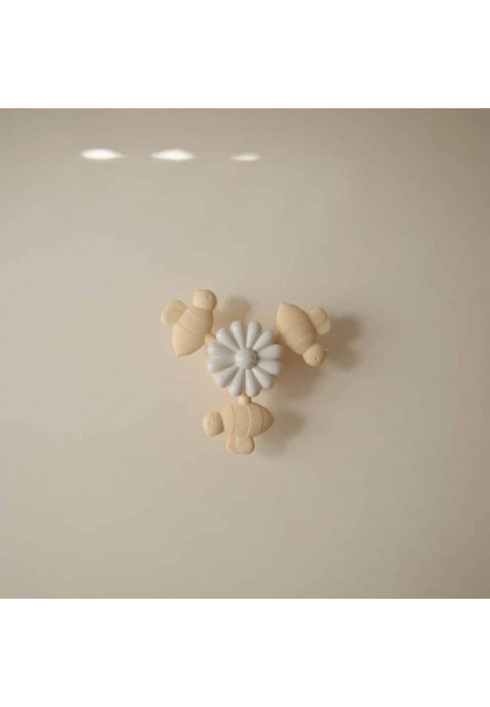 Spinner hračka s prísavkou mushie - bee