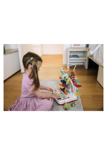 Free2Play Fun interaktivny Strom