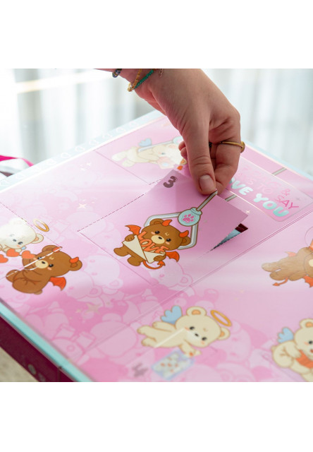 Box so 7 prekvapeniami Legami - 7 dní, 7 spôsobov, ako povedať „Milujem ťa“ - Love