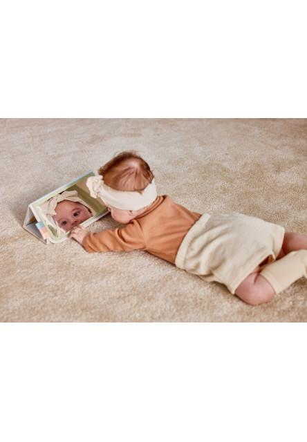 Knižka s aktivitami pre hru na brušku Farmers Funday