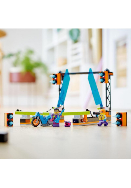 Kaskadérska výzva s čepeľami