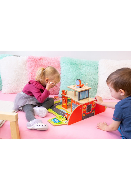 Drevená stanica Hasiči 2 v 1