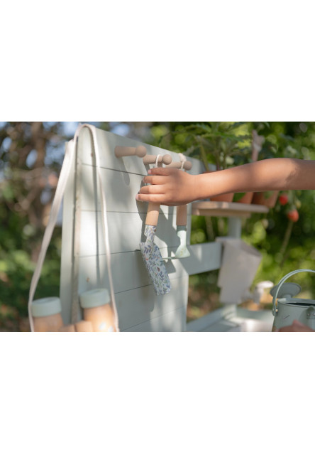 Kuchynka vonkajšia drevená