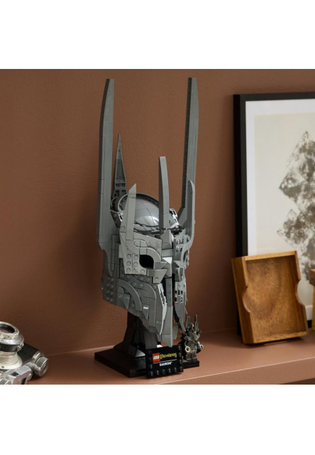 Pán prsteňov: Sauronova helma