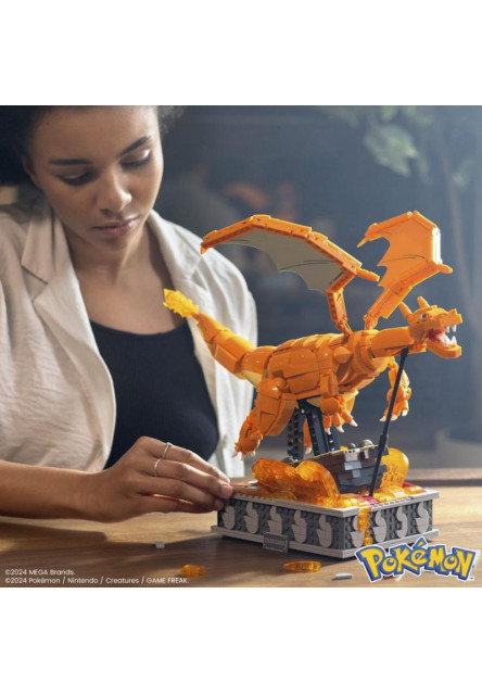 MEGA POKÉMON POHYBLIVÁ FIGÚRKA - CHARIZARD