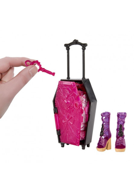 Monster High SKULLTIMATE SECRETS DESTINATION - DRACULAURA