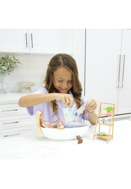 Barbie bábika a kúpel s mydlovými konfetami blondínka  