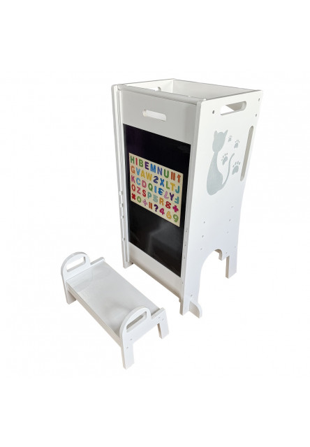 Rastúca veža Mačka so šmykľavkou a tabulou