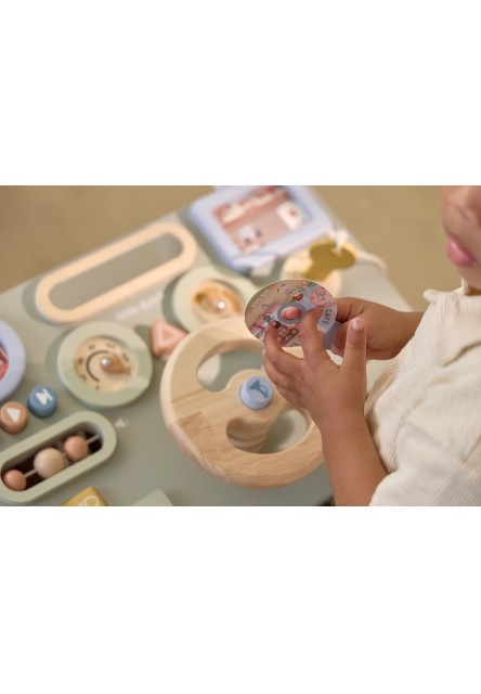 Pult s aktivitami a volantom drevený