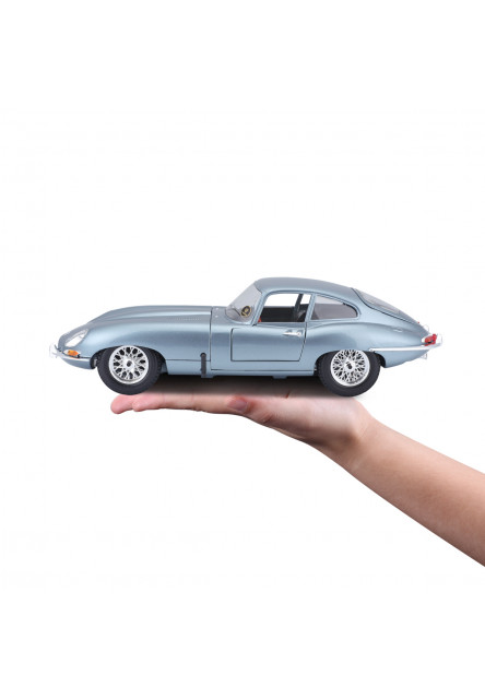 Bburago - Autá HOBBY- Jaguar E-type Coupe, metalic modrá, 1:18