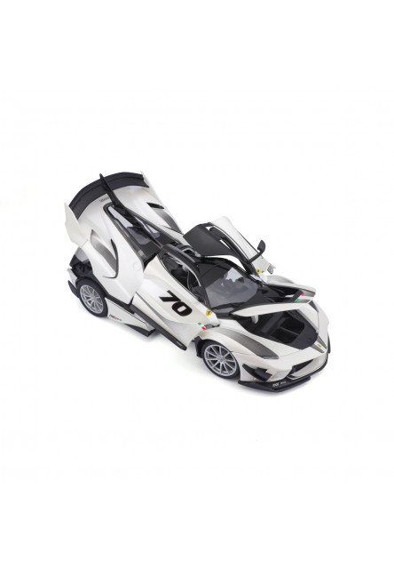 Bburago - RACE+PLAY, FERRARI TOP, FXX-K EVO, bielo-čierna, 1:18