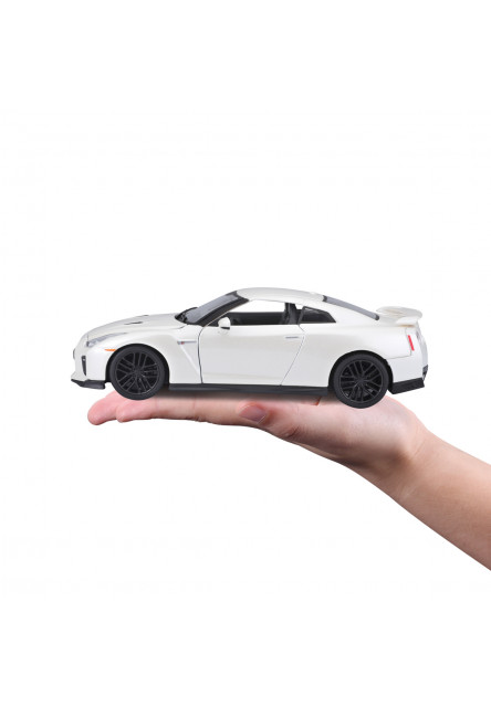 Bburago - Autá HOBBY, Plus, 2017 Nissan GT-R, metal biela, 1:24
