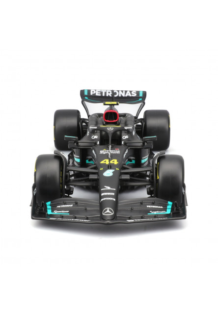 Bburago - RACE Formula 1 s figúrkou jazdca, Mercedes-AMG W14 E Performance (2023) #44 Hamilton, 1:24