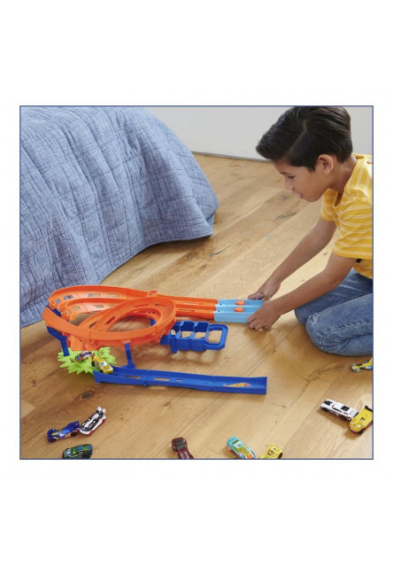Hot Wheels DRÁHA S EXTRA ZÁKRUTOU