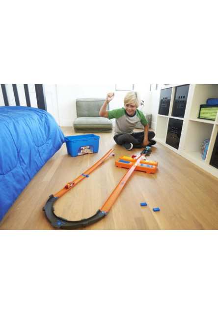 HW TRACK BUILDER BOX ASST