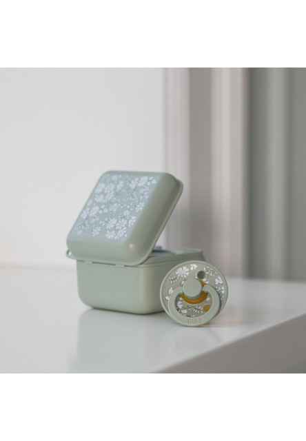 BIBS x LIBERTY krabička na cumlíky (Oscar Meadow Blossom)