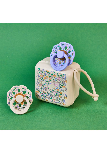 BIBS x LIBERTY krabička na cumlíky (Chloe Meadow Ivory)