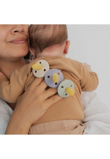 BIBS Colour symetrické cumlíky z prírodného kaučuku 2 ks - veľkosť 2 (Blush Nočný / Vanilla Nočný)