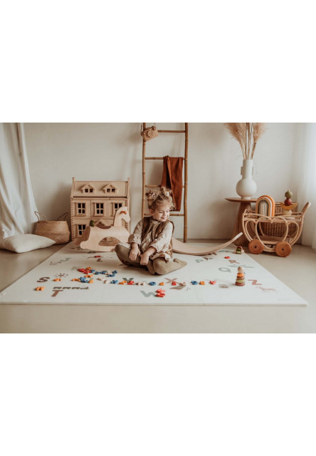 Tiloo EEVAA Podložka na hranie a domček Alphabet