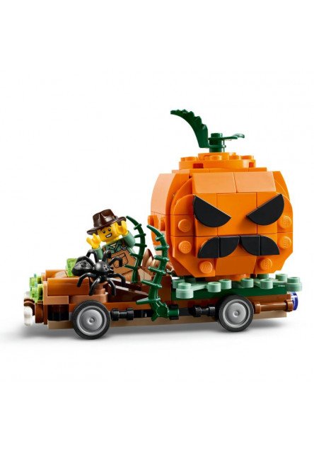 Pick-up s halloweenskymi tekvicami